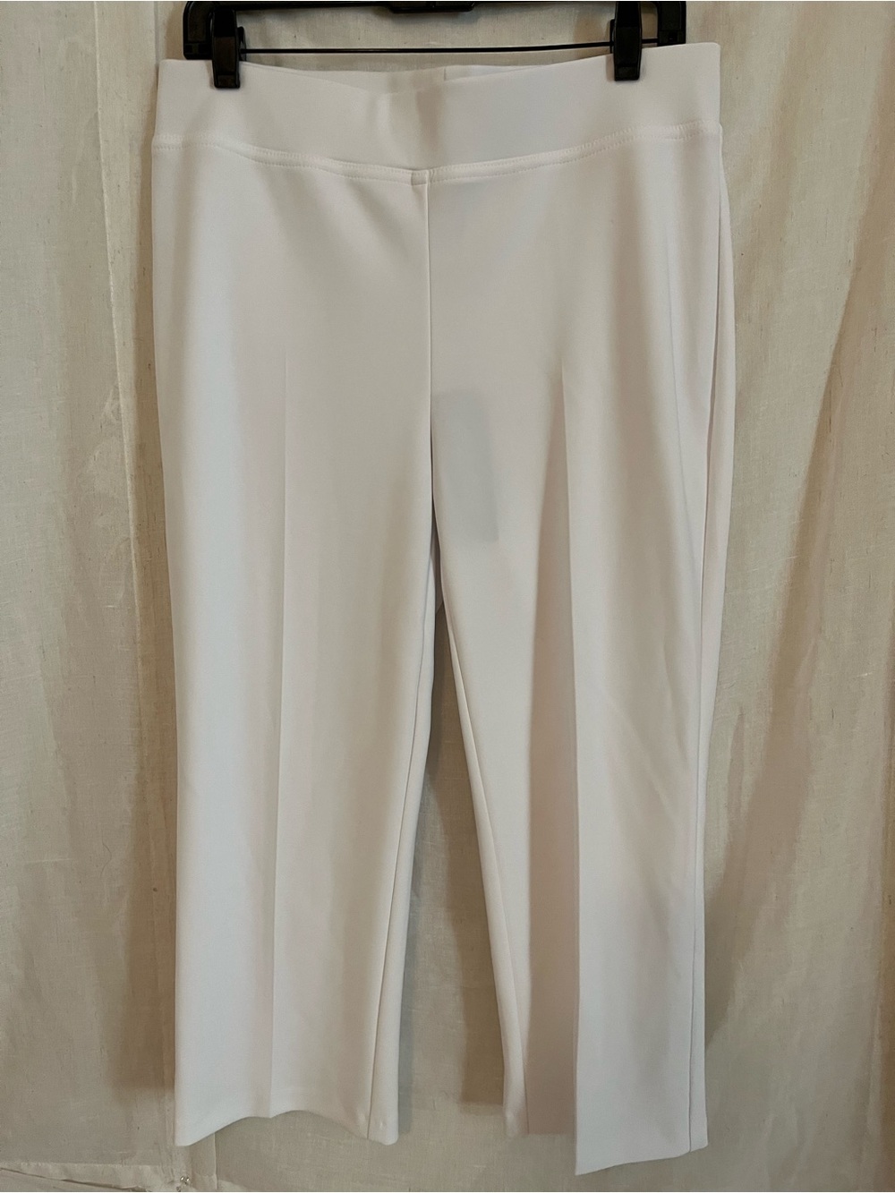 Joseph Ribkoff White Straight-Leg Pull-On Capri Pants